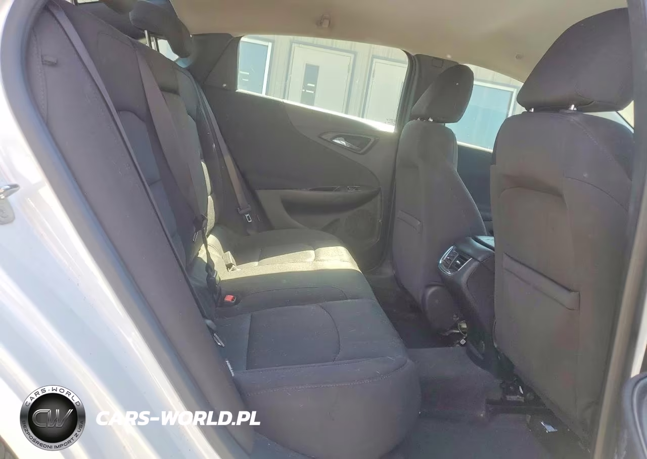 2018 Chevrolet Malibu Lt VIN:1G1ZD5ST6JF129982 - 10