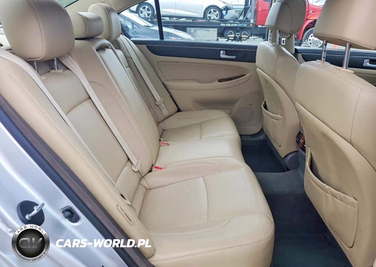 2014 Hyundai Genesis 3.8L VIN:KMHGC4DD6EU262983 - 10