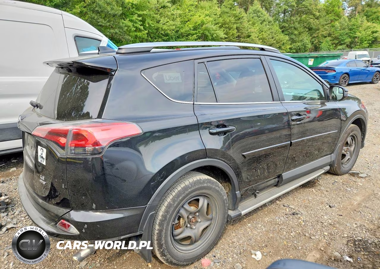 2017 Toyota Rav4 Le VIN:2T3BFREV8HW672105 - 3