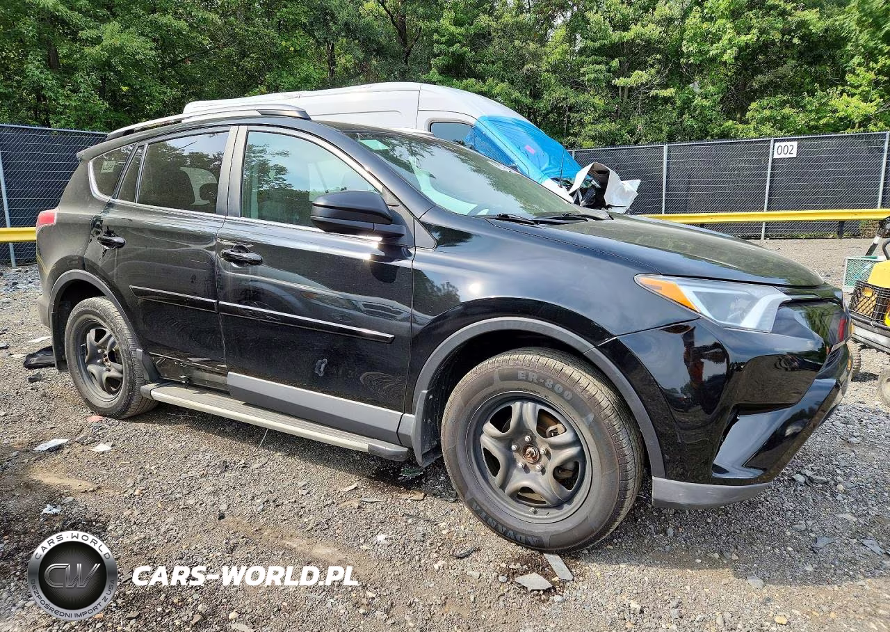 2017 Toyota Rav4 Le VIN:2T3BFREV8HW672105 - 4