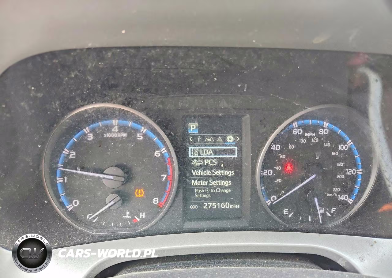 2017 Toyota Rav4 Le VIN:2T3BFREV8HW672105 - 9