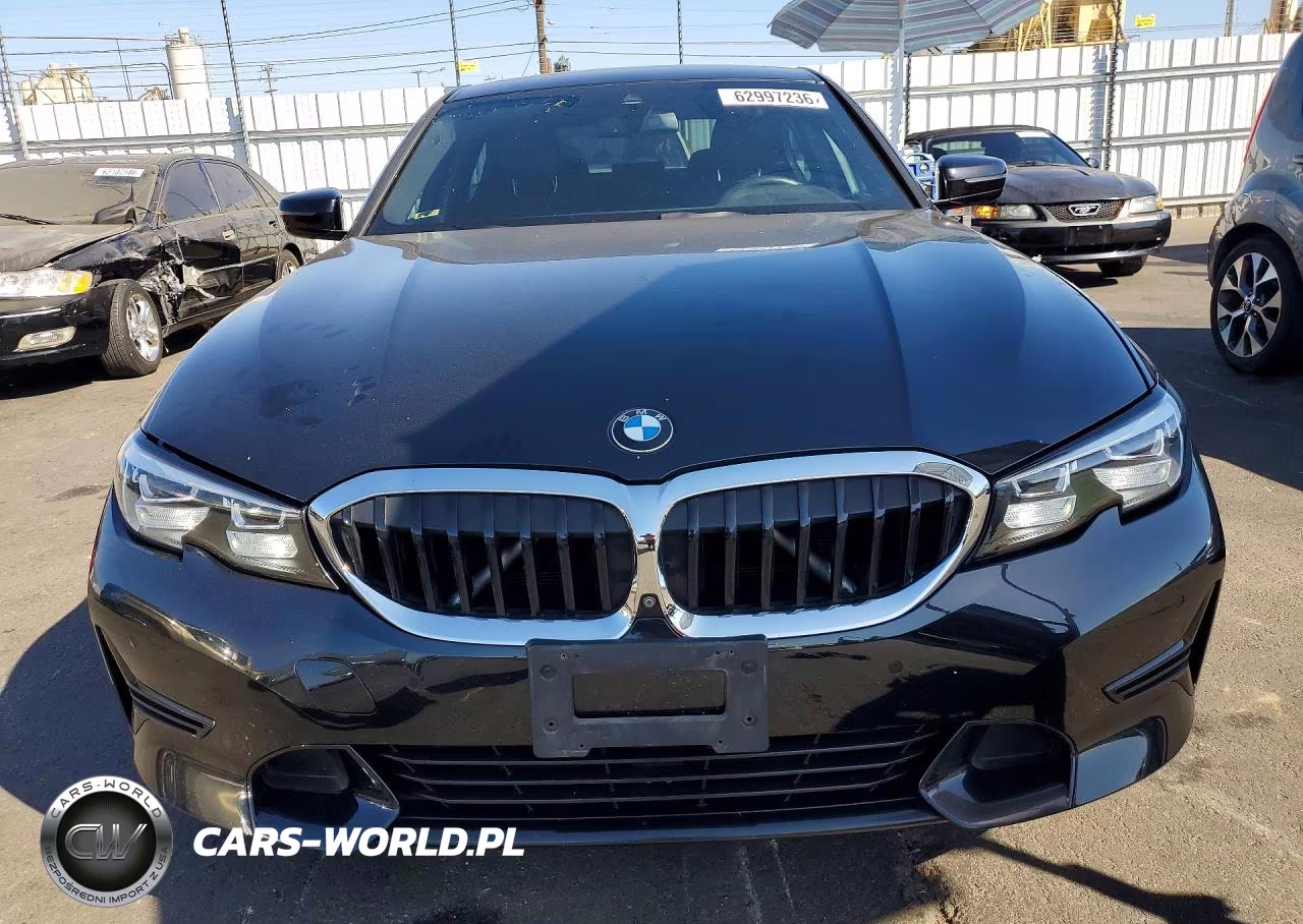 2019 BMW 330I VIN:WBA5R1C54KFH13332 - 5