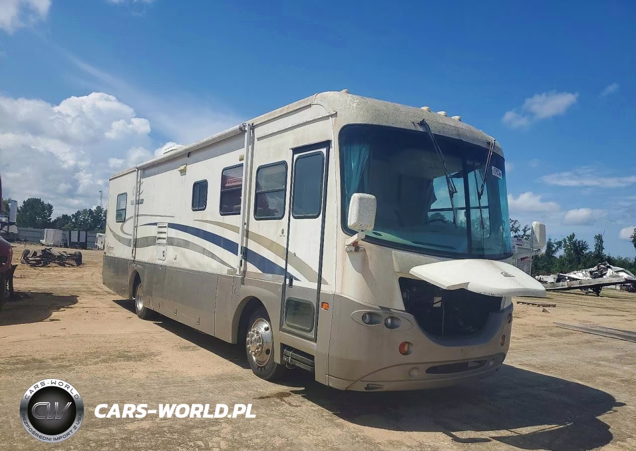 2001 Freightliner Chassis X Line Motor Home – zdjęcie 1 z 10
