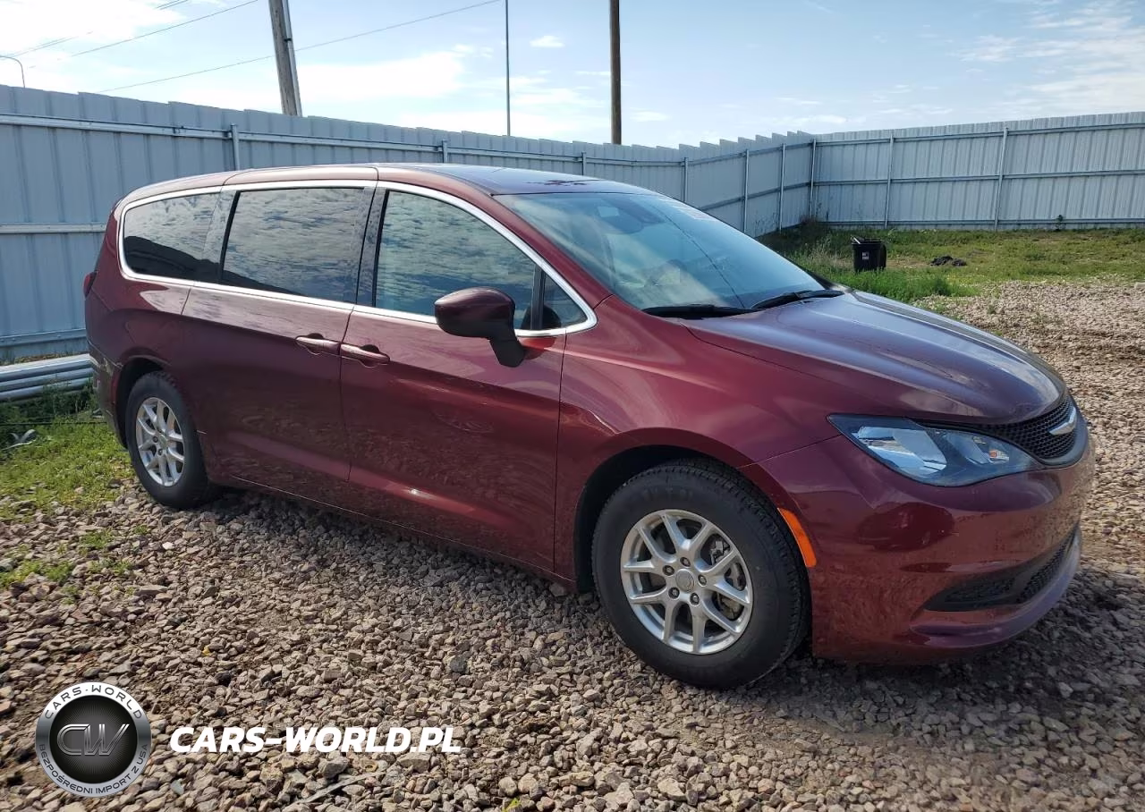 2023 Chrysler Voyager Lx VIN:2C4RC1CGXPR534670 - 4