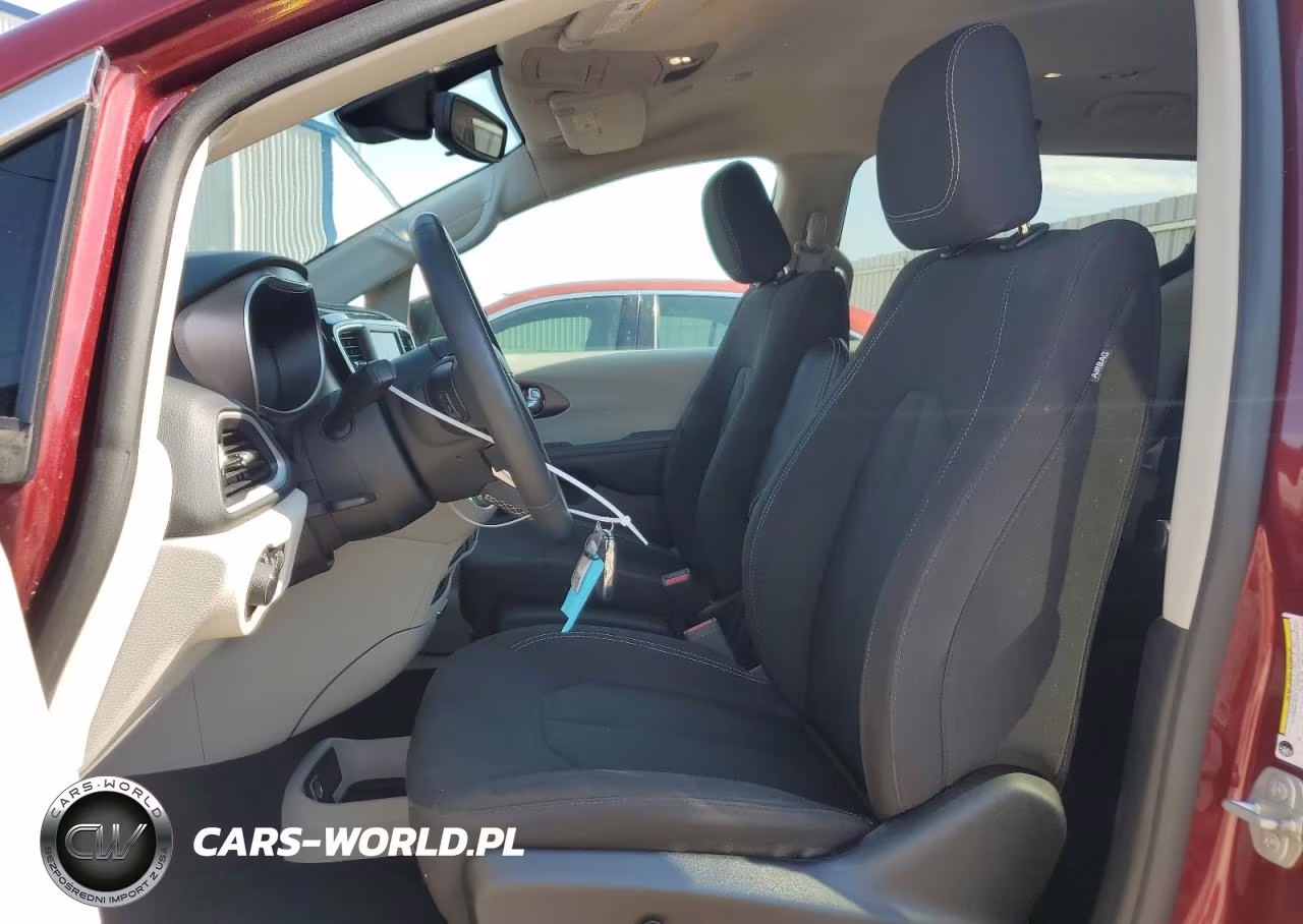 2023 Chrysler Voyager Lx VIN:2C4RC1CGXPR534670 - 7