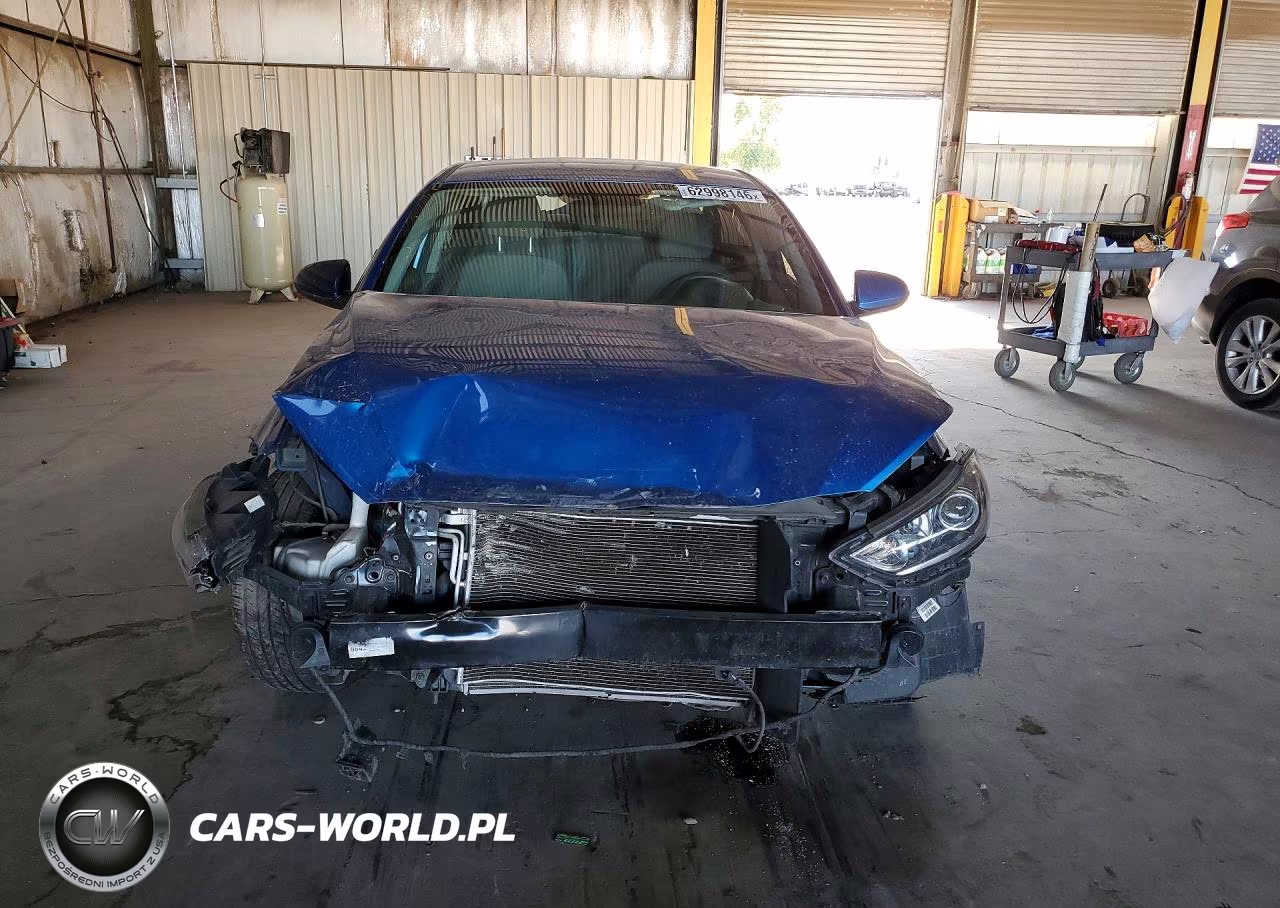 2018 Hyundai Elantra Sel VIN:5NPD84LF6JH223567 - 5