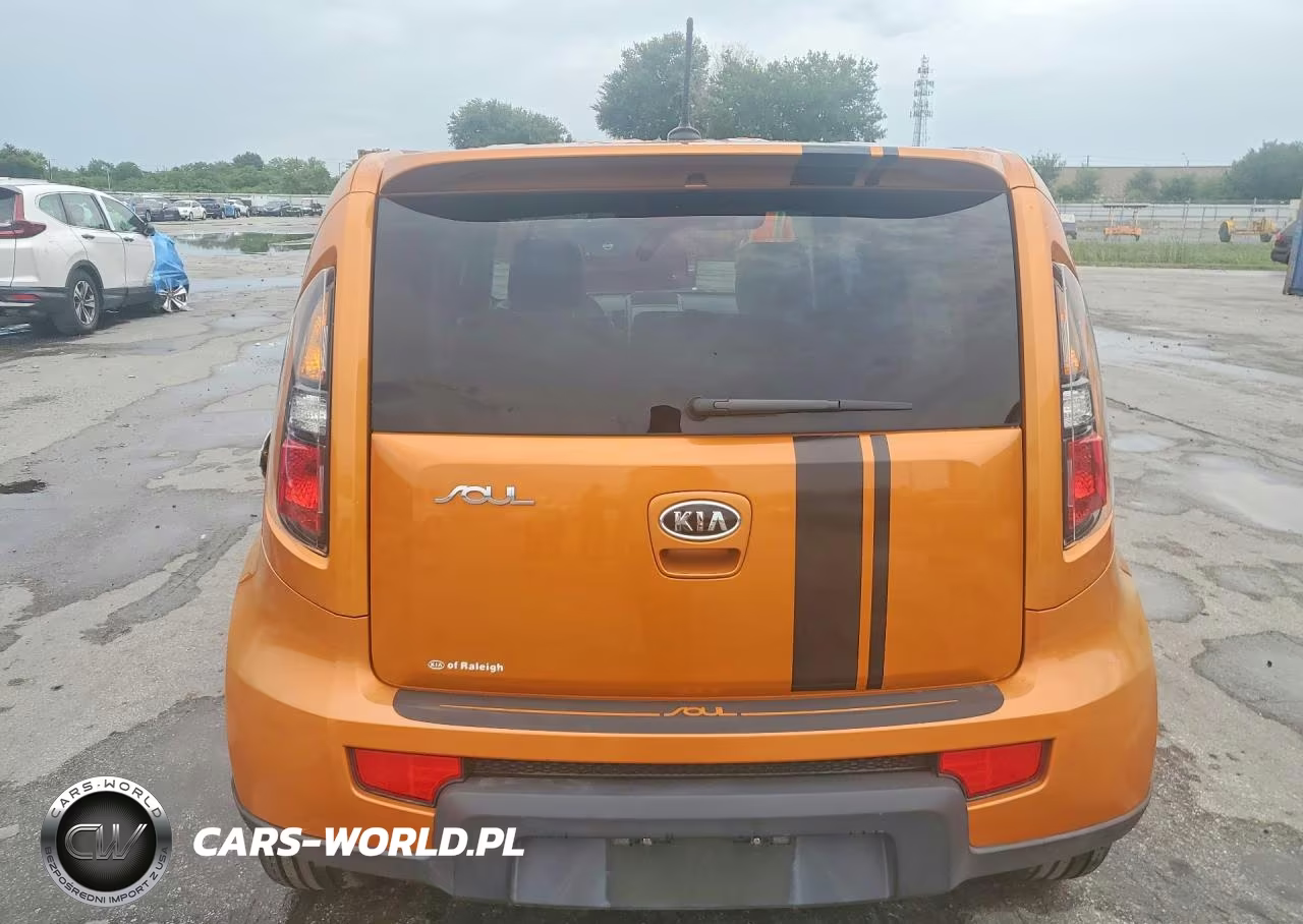 2010 Kia Soul + VIN:KNDJT2A23A7112419 - 6