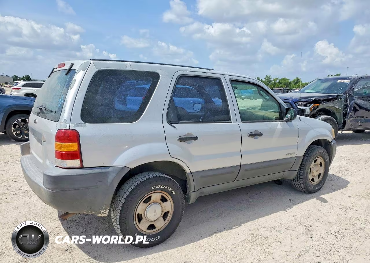 2002 Ford Escape Xls VIN:1FMYU01B62KA44420 - 3