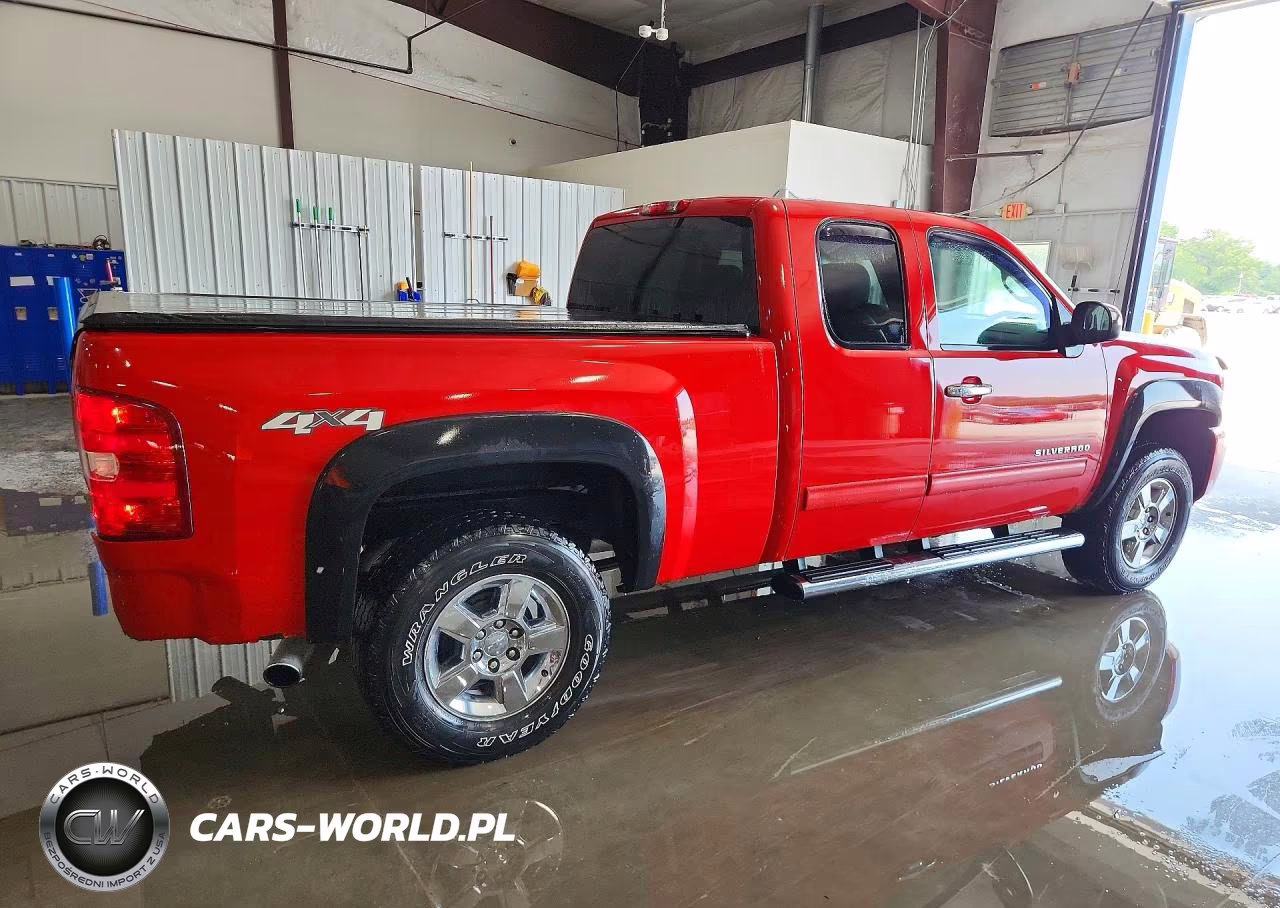 2011 Chevrolet Silverado K1500 Lt VIN:1GCRKSE36BZ295345 - 3