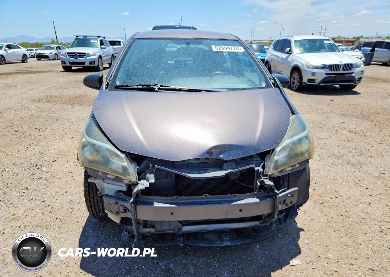 2015 Toyota Yaris 5-Door L VIN:VNKKTUD3XFA052323 - 5