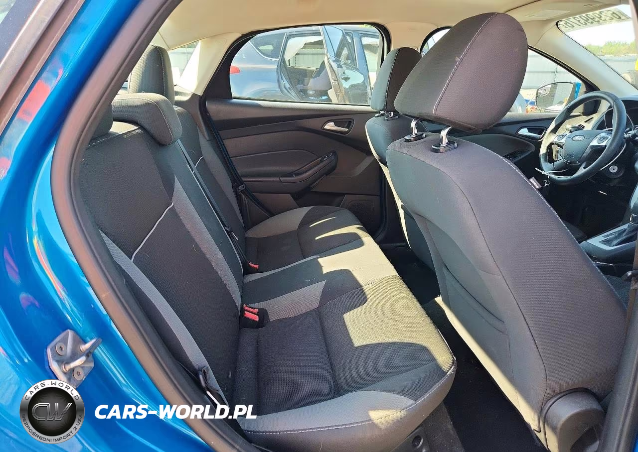 2014 Ford Focus Se VIN:1FADP3F22EL337093 - 10