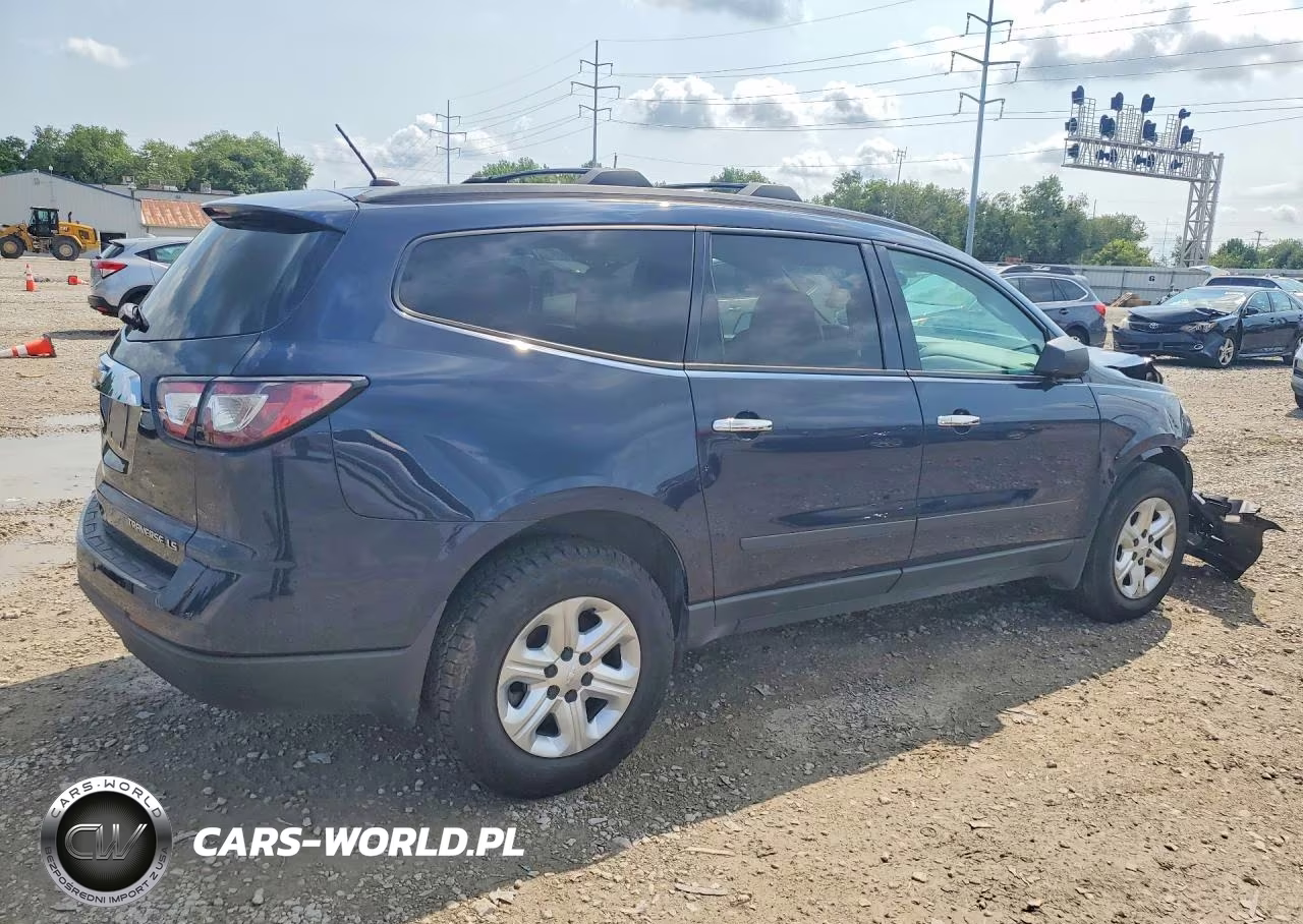 2015 Chevrolet Traverse Ls VIN:1GNKRFEDXFJ237327 - 3