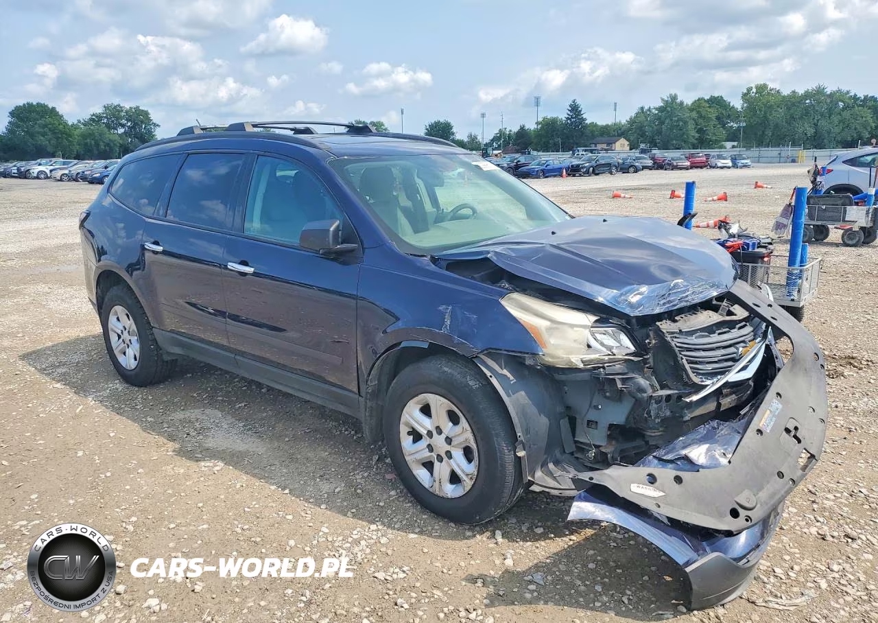 2015 Chevrolet Traverse Ls VIN:1GNKRFEDXFJ237327 - 4