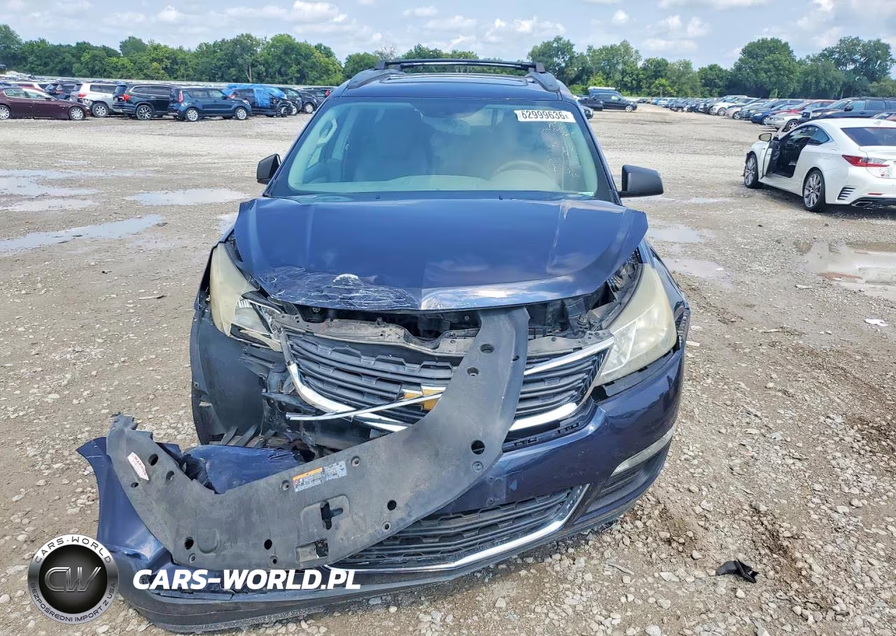 2015 Chevrolet Traverse Ls VIN:1GNKRFEDXFJ237327 - 5