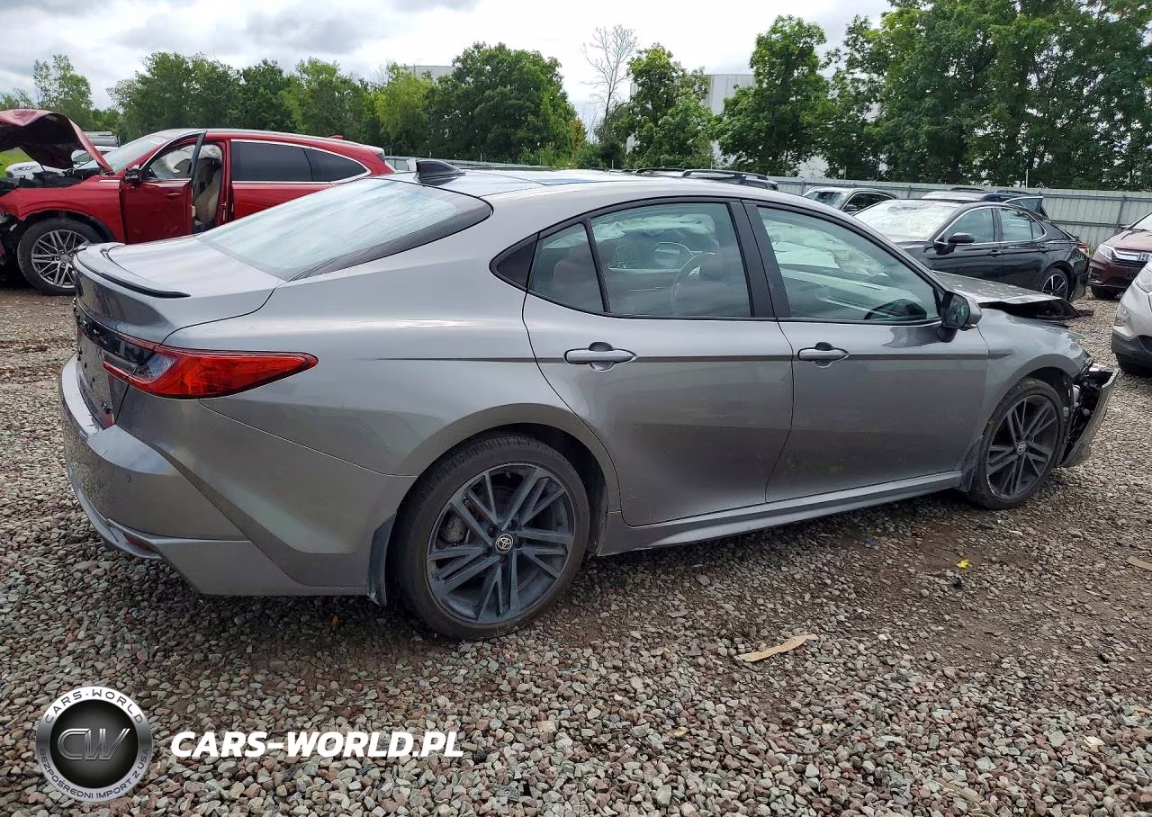 2025 Toyota Camry Xse VIN:4T1DBADK5SU533465 - 3