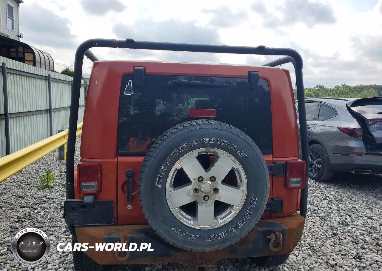 2009 Jeep Wrangler Unlimited Sahara VIN:1J8GA59189L778796 - 6