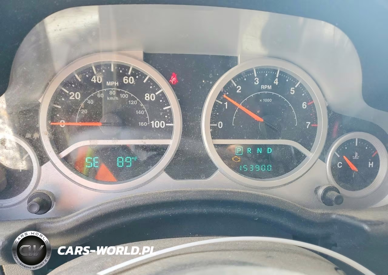 2009 Jeep Wrangler Unlimited Sahara VIN:1J8GA59189L778796 - 9
