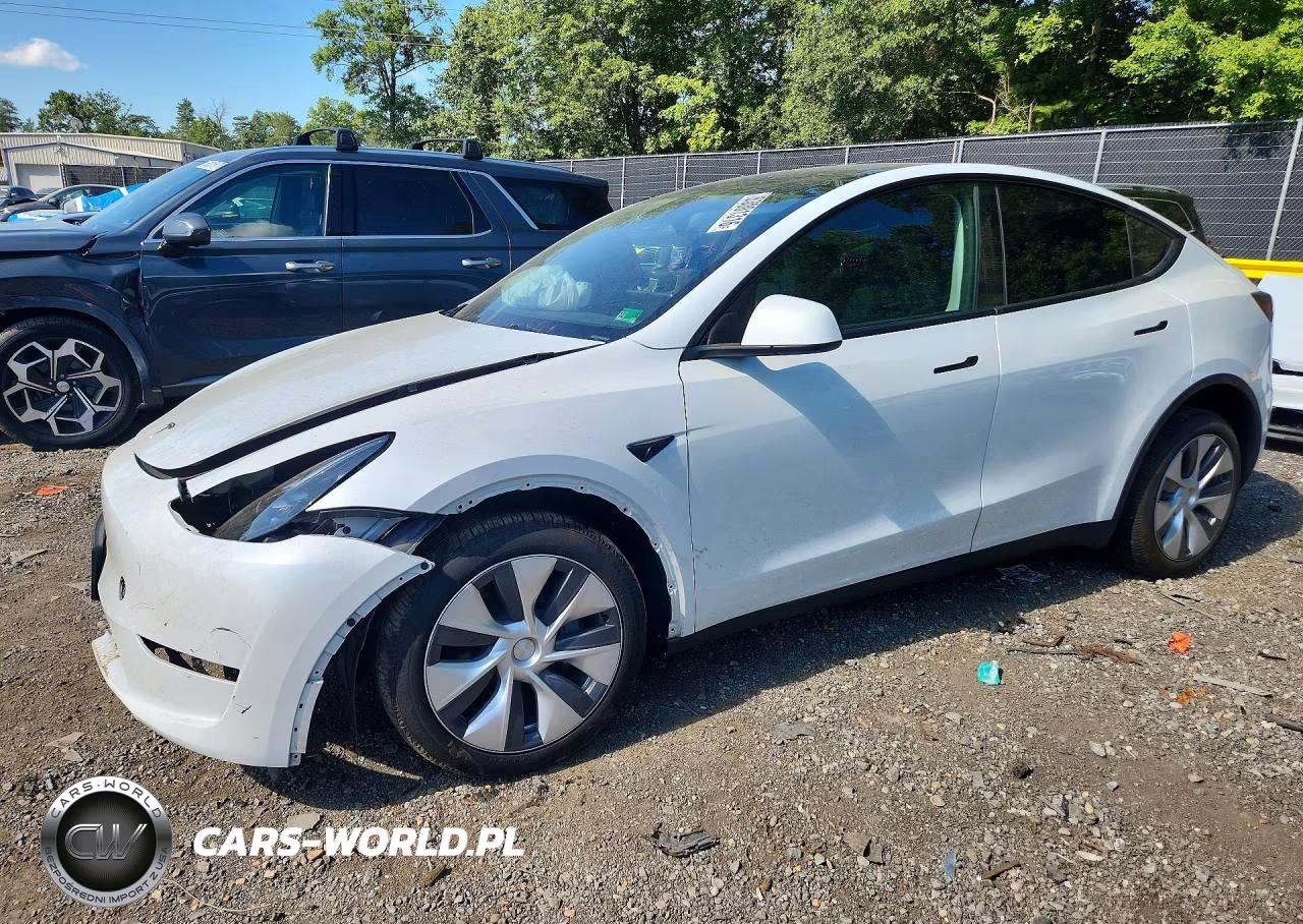 2024 Tesla Model Y – zdjęcie 1 z 12