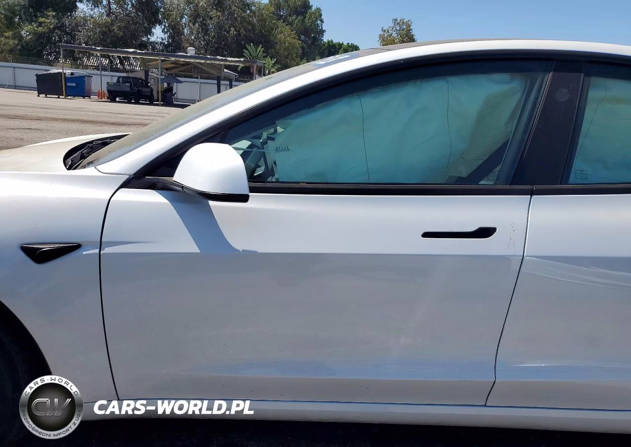 2025 Tesla Model 3 VIN:5YJ3E1EA2SF918214 - 7
