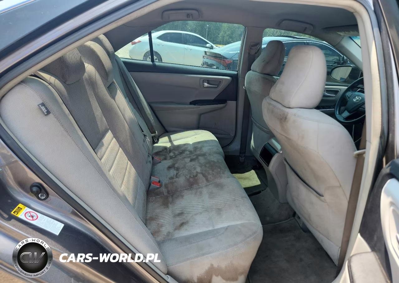 2017 Toyota Camry Le VIN:4T1BF1FK4HU660483 - 10