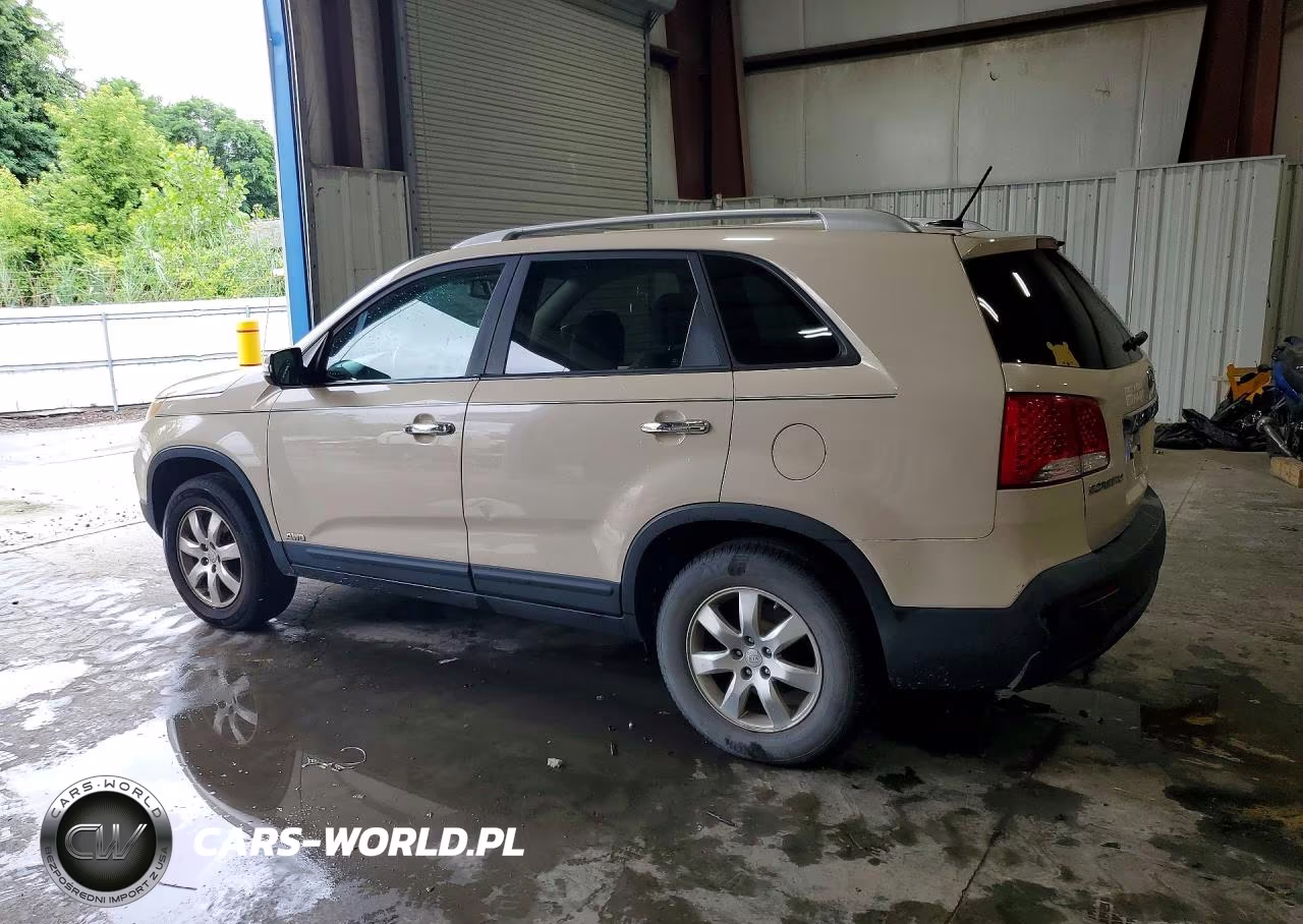2011 Kia Sorento Lx VIN:5XYKTDA12BG054105 - 2