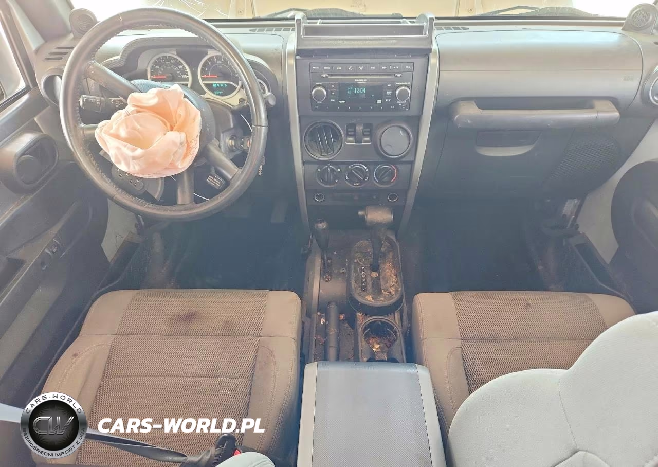 2007 Jeep Wrangler Sahara VIN:1J8FA54137L145526 - 8