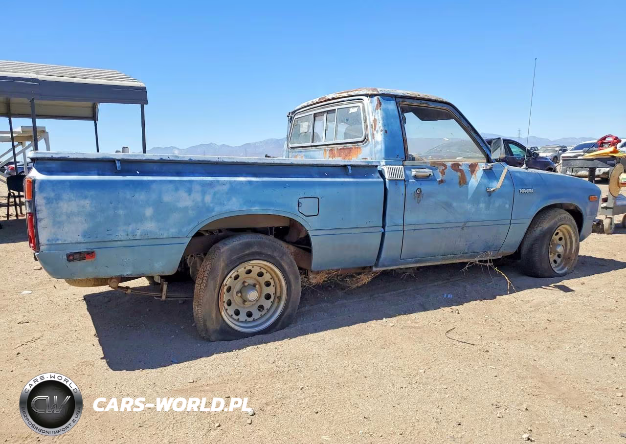 1982 Toyota Pickup VIN:JT4RN34R4C0048821 - 3