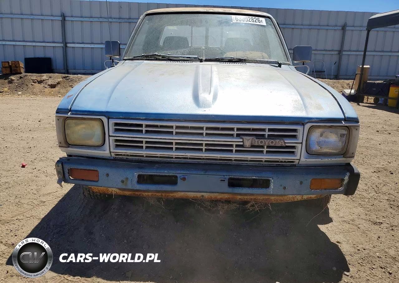 1982 Toyota Pickup VIN:JT4RN34R4C0048821 - 5