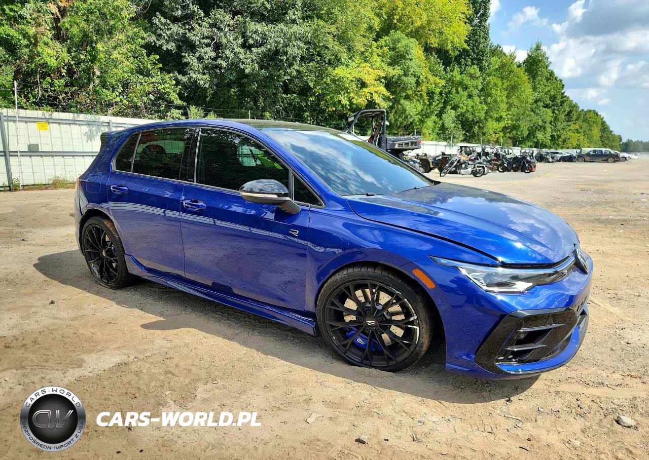 2026 Volkswagen Golf R VIN:WVWJF7CD2TW223717 - 4