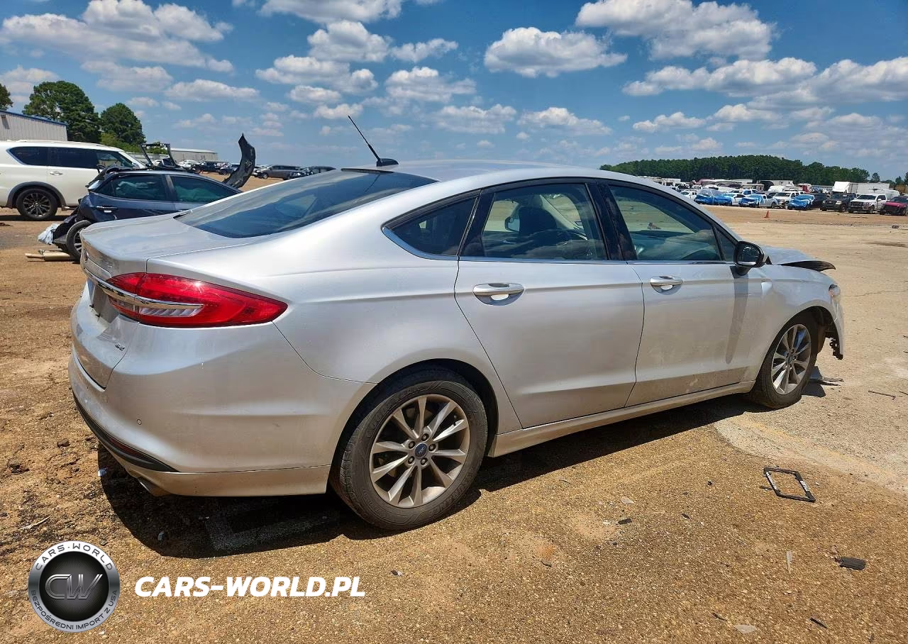 2017 Ford Fusion Se VIN:3FA6P0H77HR412618 - 3