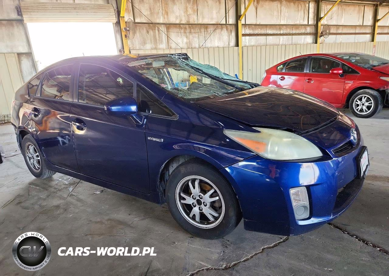 2011 Toyota Prius Two VIN:JTDKN3DU7B5341376 - 4