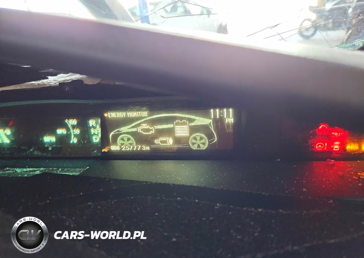 2011 Toyota Prius Two VIN:JTDKN3DU7B5341376 - 9