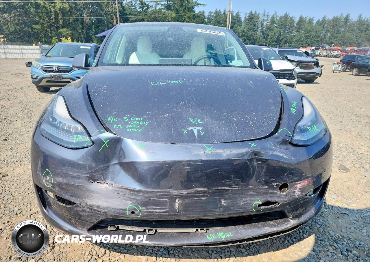 2020 Tesla Model Y VIN:5YJYGDEEXLF058701 - 5