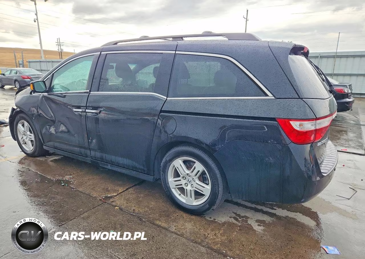 2013 Honda Odyssey Touring VIN:5FNRL5H95DB009931 - 2