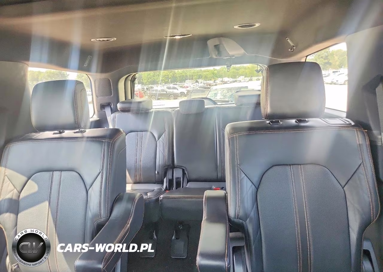 2022 Ford Expedition Platinum VIN:1FMJU1MT7NEA45803 - 10