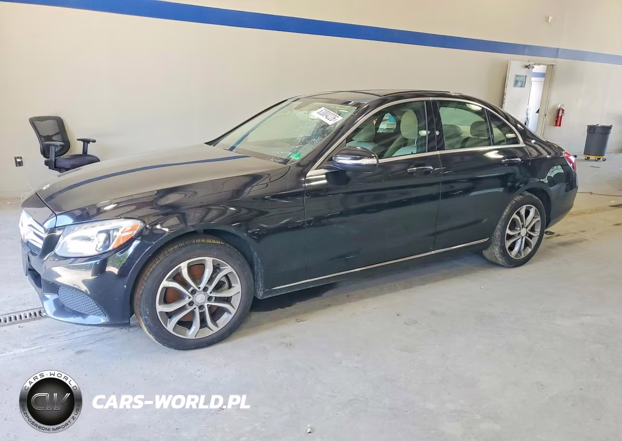 2015 Mercedes-Benz C 300 4Matic VIN:55SWF4KB3FU010514 - 1