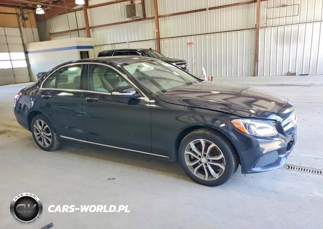 2015 Mercedes-Benz C 300 4Matic VIN:55SWF4KB3FU010514 - 4