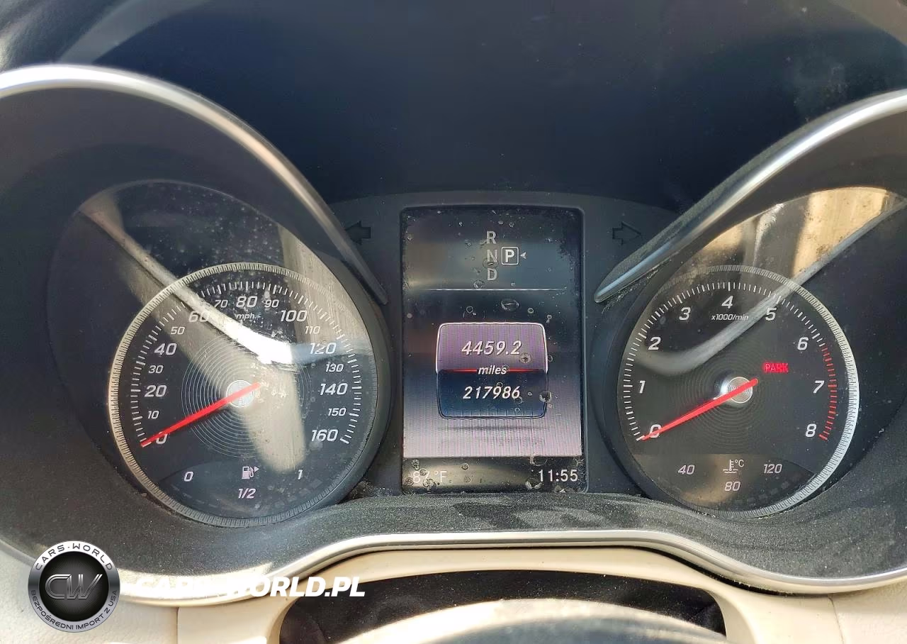 2015 Mercedes-Benz C 300 4Matic VIN:55SWF4KB3FU010514 - 9