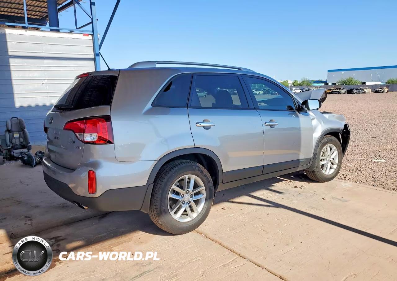 2014 Kia Sorento Lx VIN:5XYKT4A76EG496426 - 3
