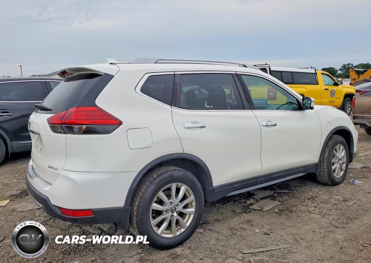 2017 Nissan Rogue S VIN:5N1AT2MV7HC768481 - 3