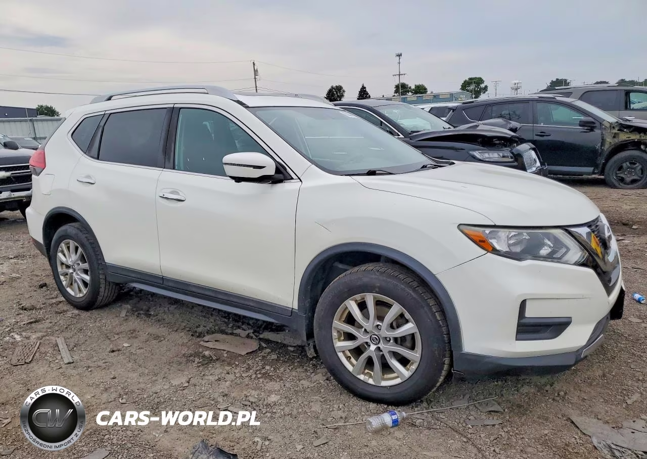 2017 Nissan Rogue S VIN:5N1AT2MV7HC768481 - 4