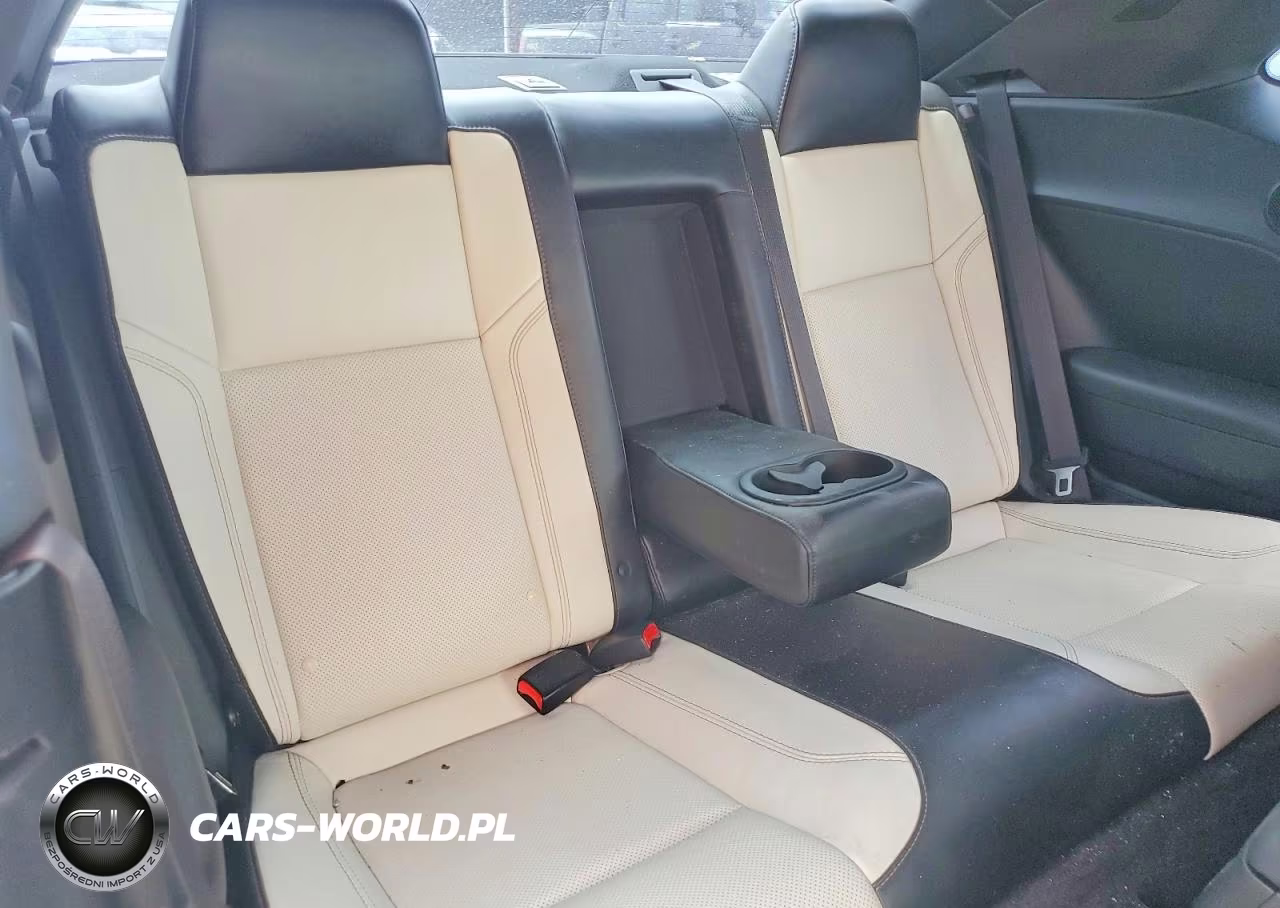 2018 Dodge Challenger Gt VIN:2C3CDZGG9JH255725 - 10