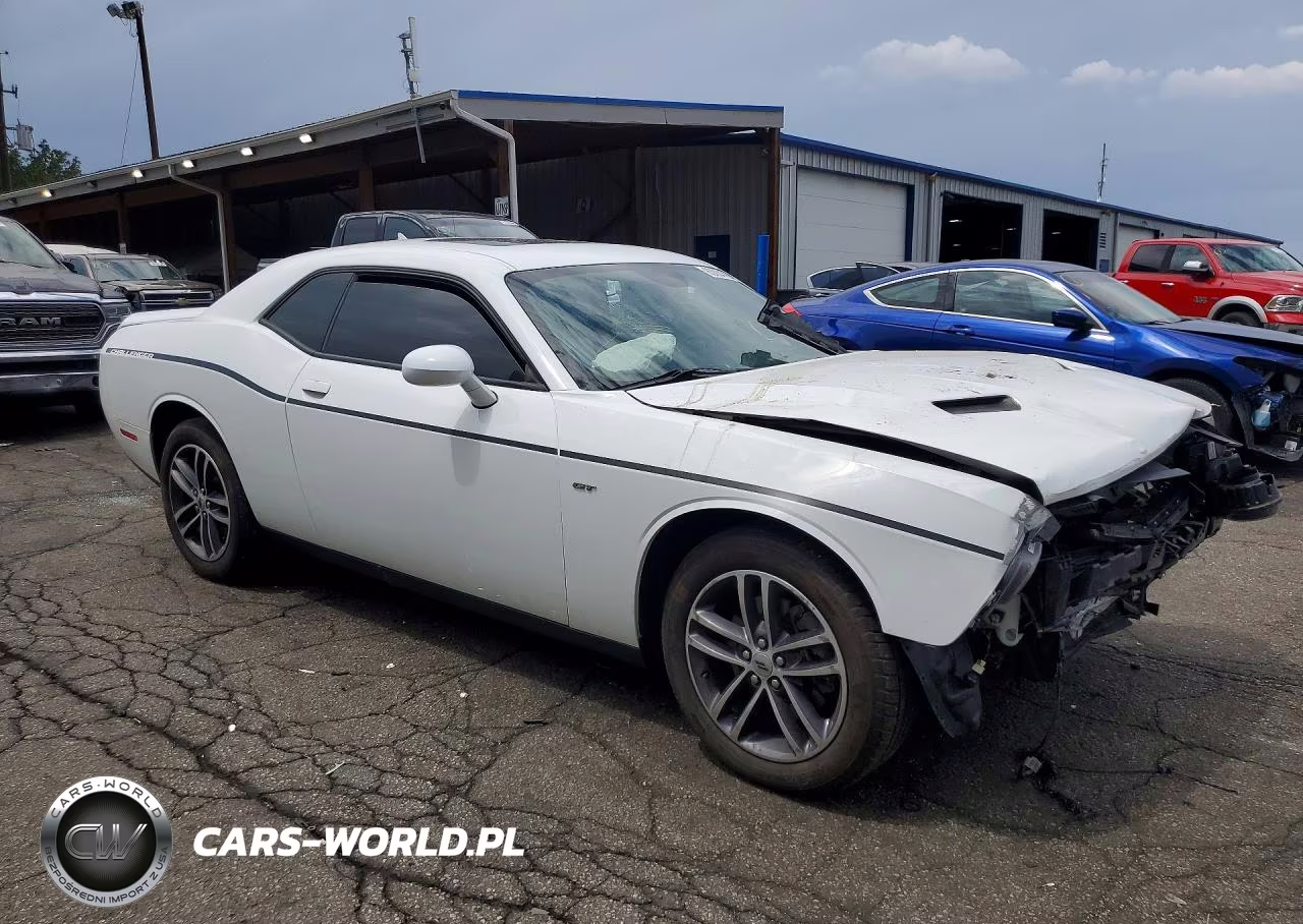 2018 Dodge Challenger Gt VIN:2C3CDZGG9JH255725 - 4