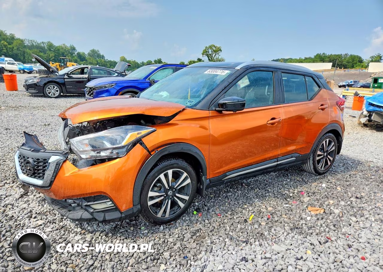 2019 Nissan Kicks Sr VIN:3N1CP5CU1KL568707 - 1