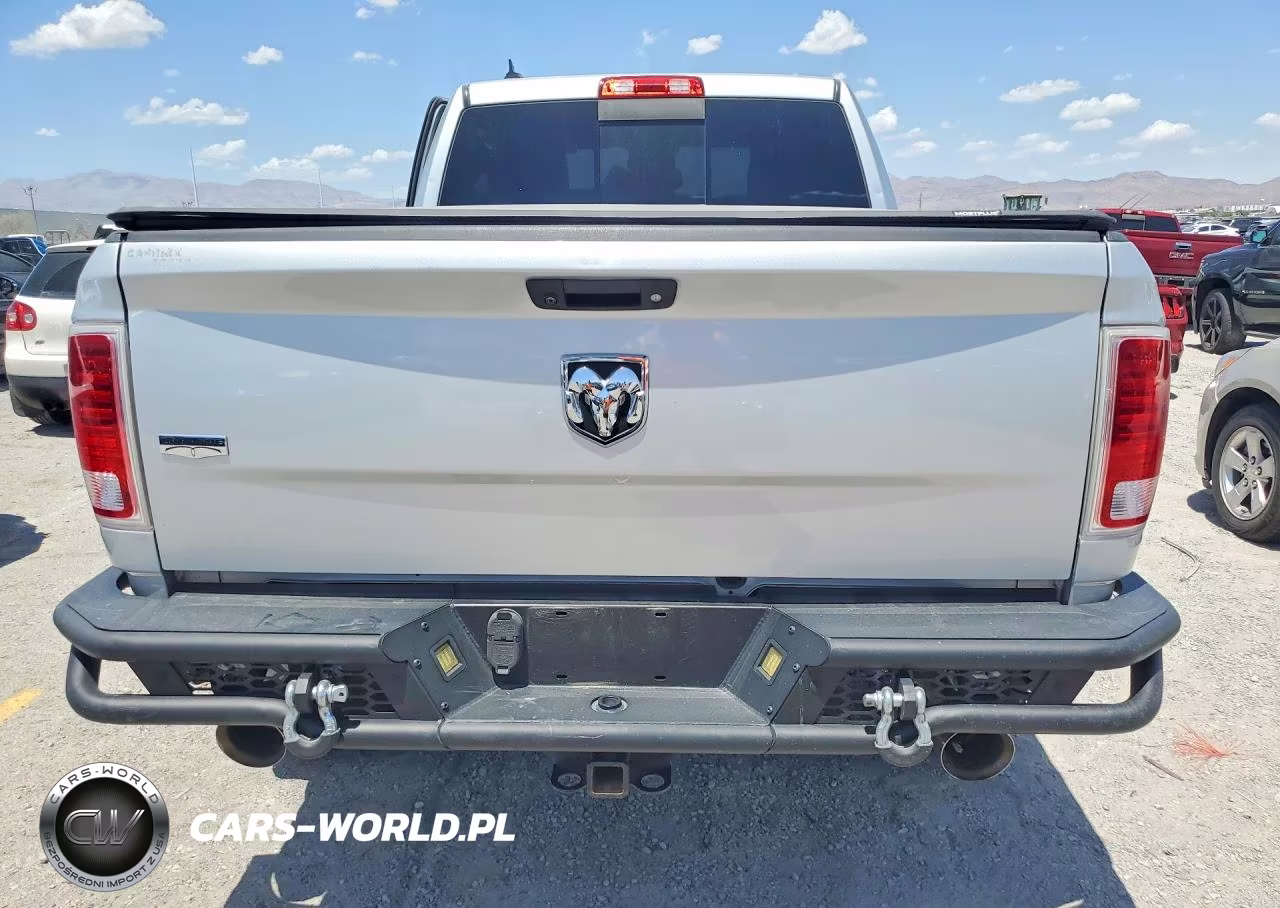 2017 Ram 1500 Laramie VIN:1C6RR6VT6HS736144 - 6