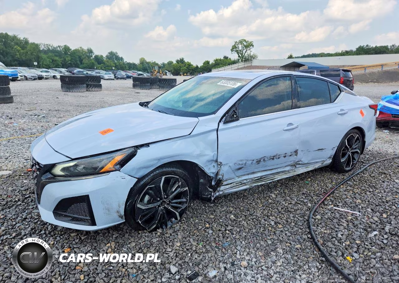 2023 Nissan Altima Sr – zdjęcie 1 z 12
