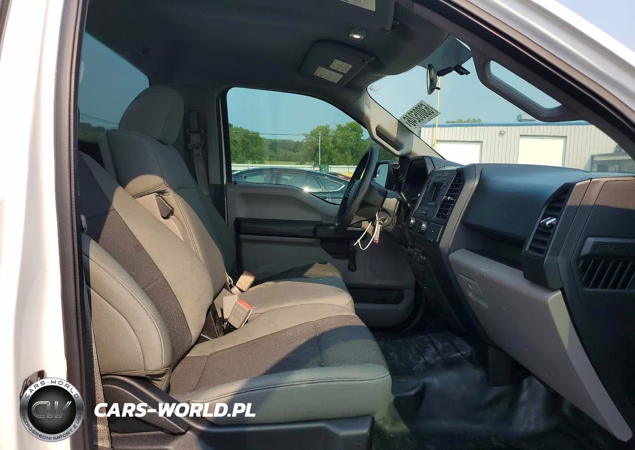 2018 Ford F150 VIN:1FTMF1CB3JFA27310 - 10