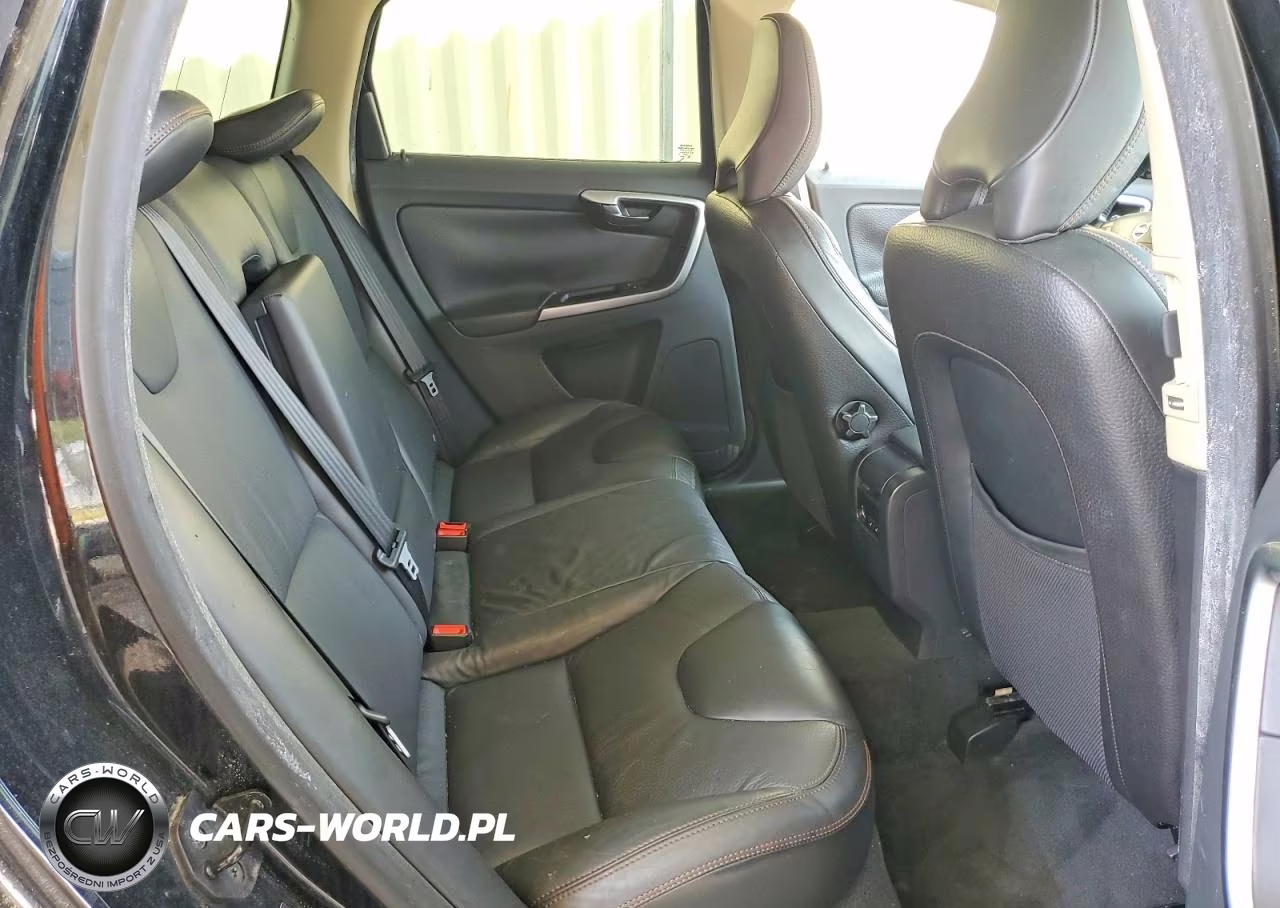 2010 Volvo Xc60 T6 4D Suv Awd VIN:YV4992DZ0A2023332 - 11