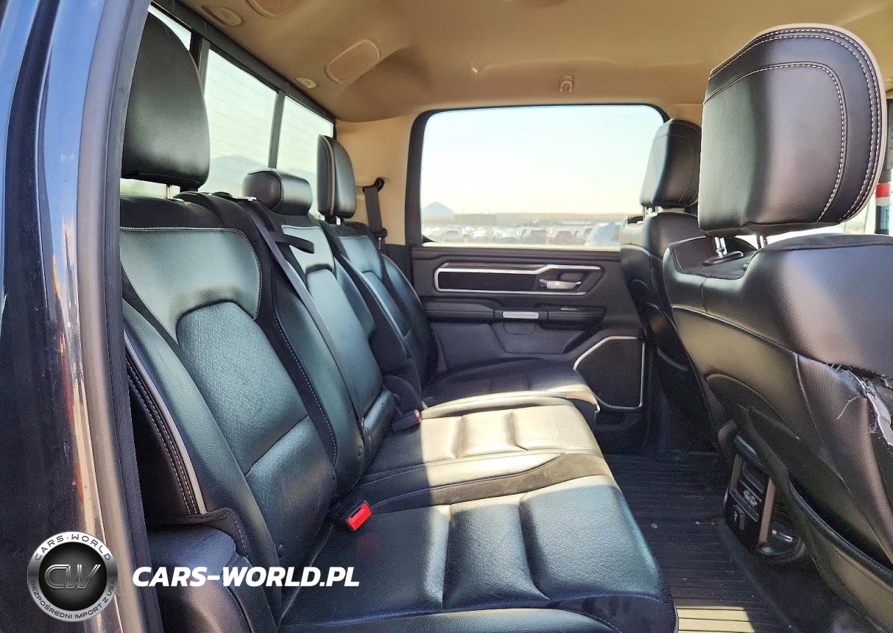 2019 Ram 1500 Laramie VIN:1C6SRFJTXKN521511 - 10