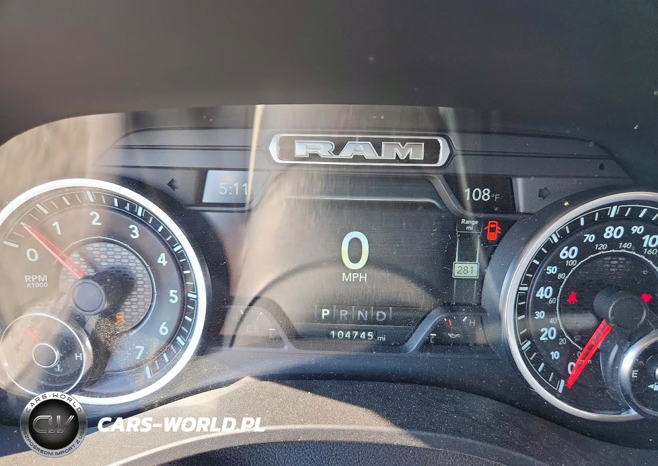 2019 Ram 1500 Laramie VIN:1C6SRFJTXKN521511 - 9